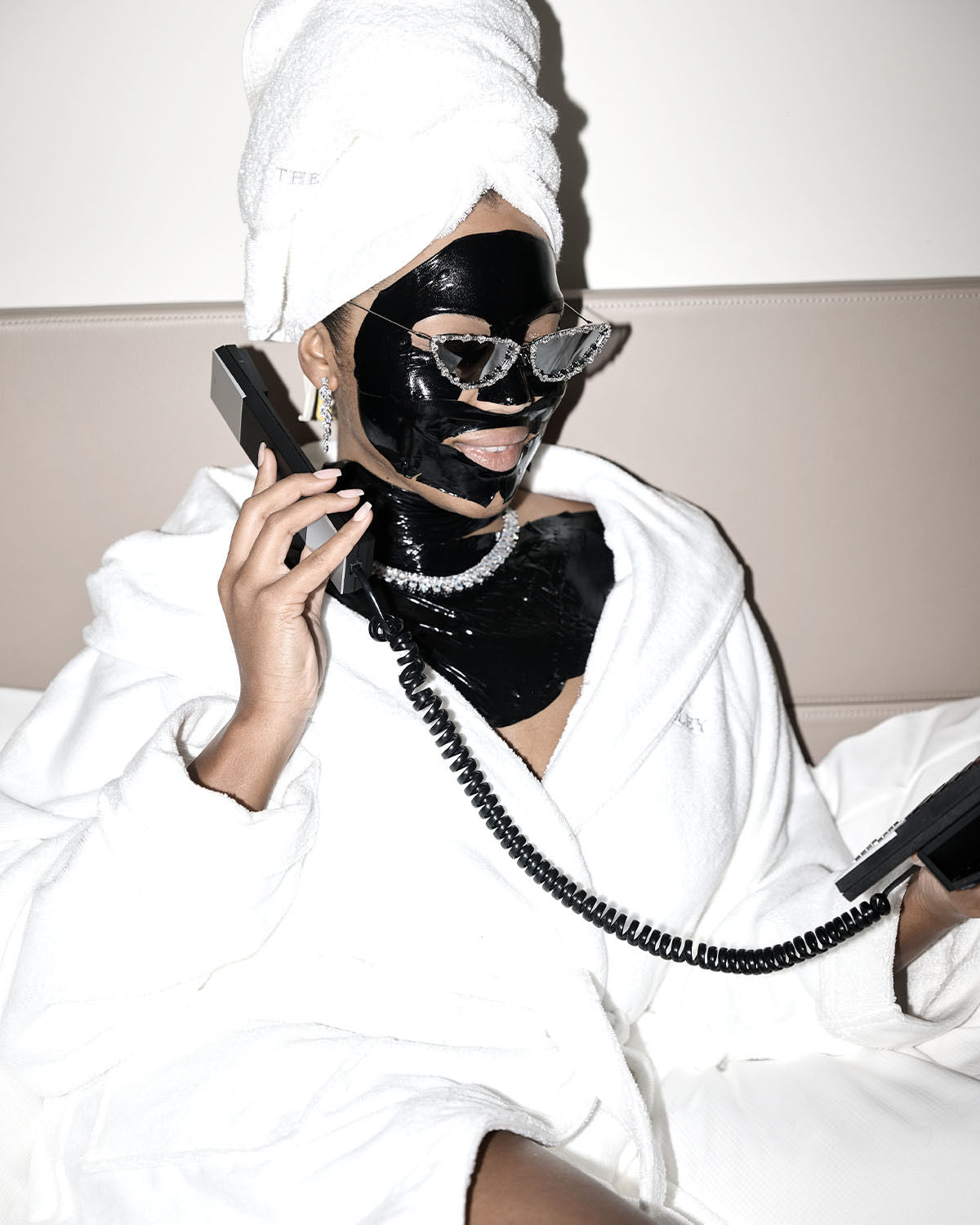 Black Diamond Lifting and Firming Neck Mask