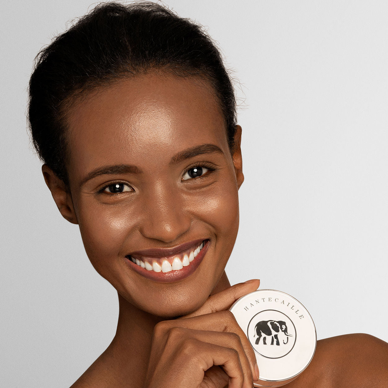 Future Skin Cushion Skincare Foundation