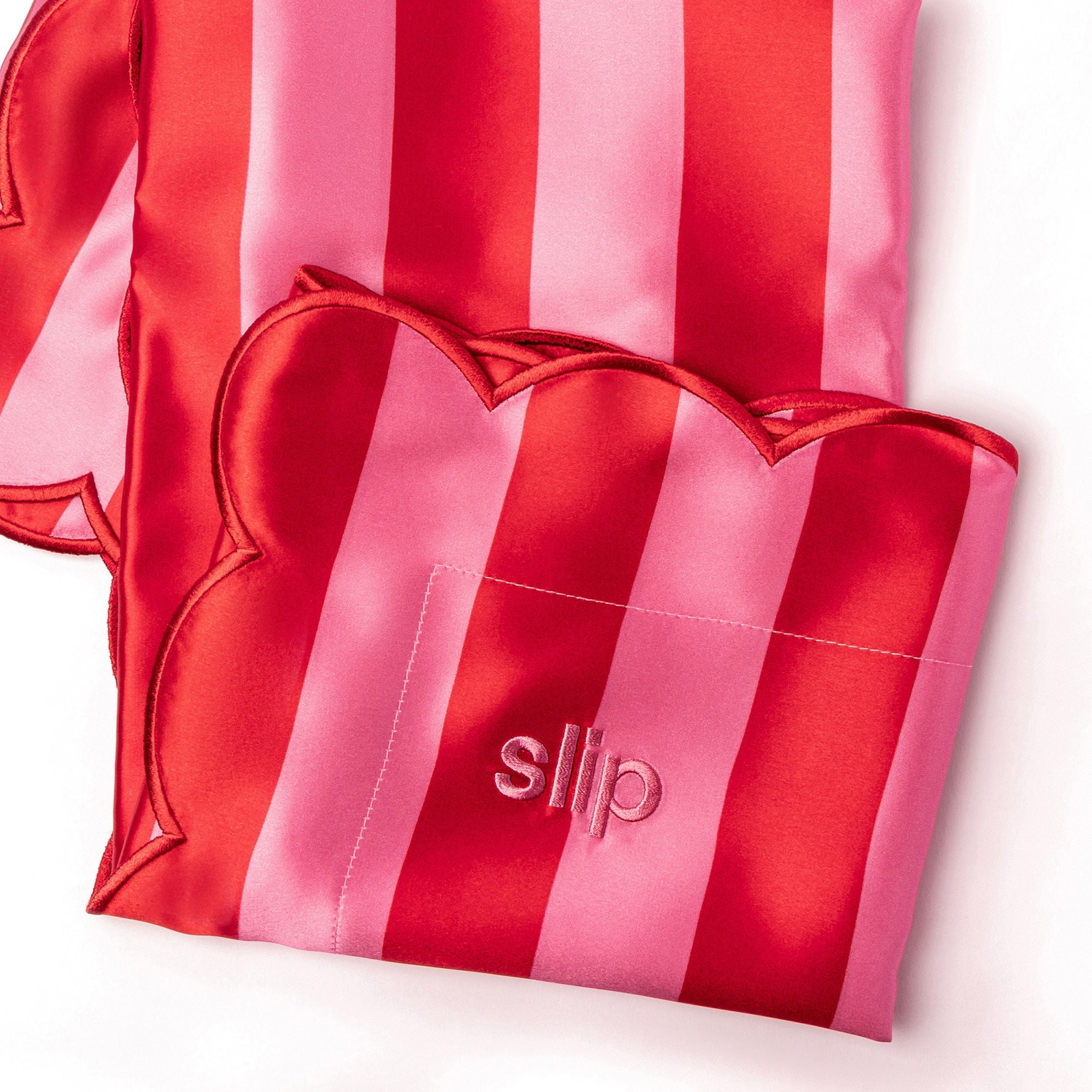 Pure Silk Queen Pillowcase with Scalloped Edge