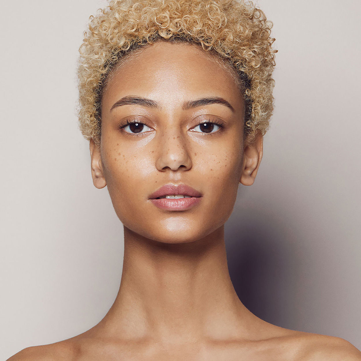 Invisible Touch Liquid Foundation