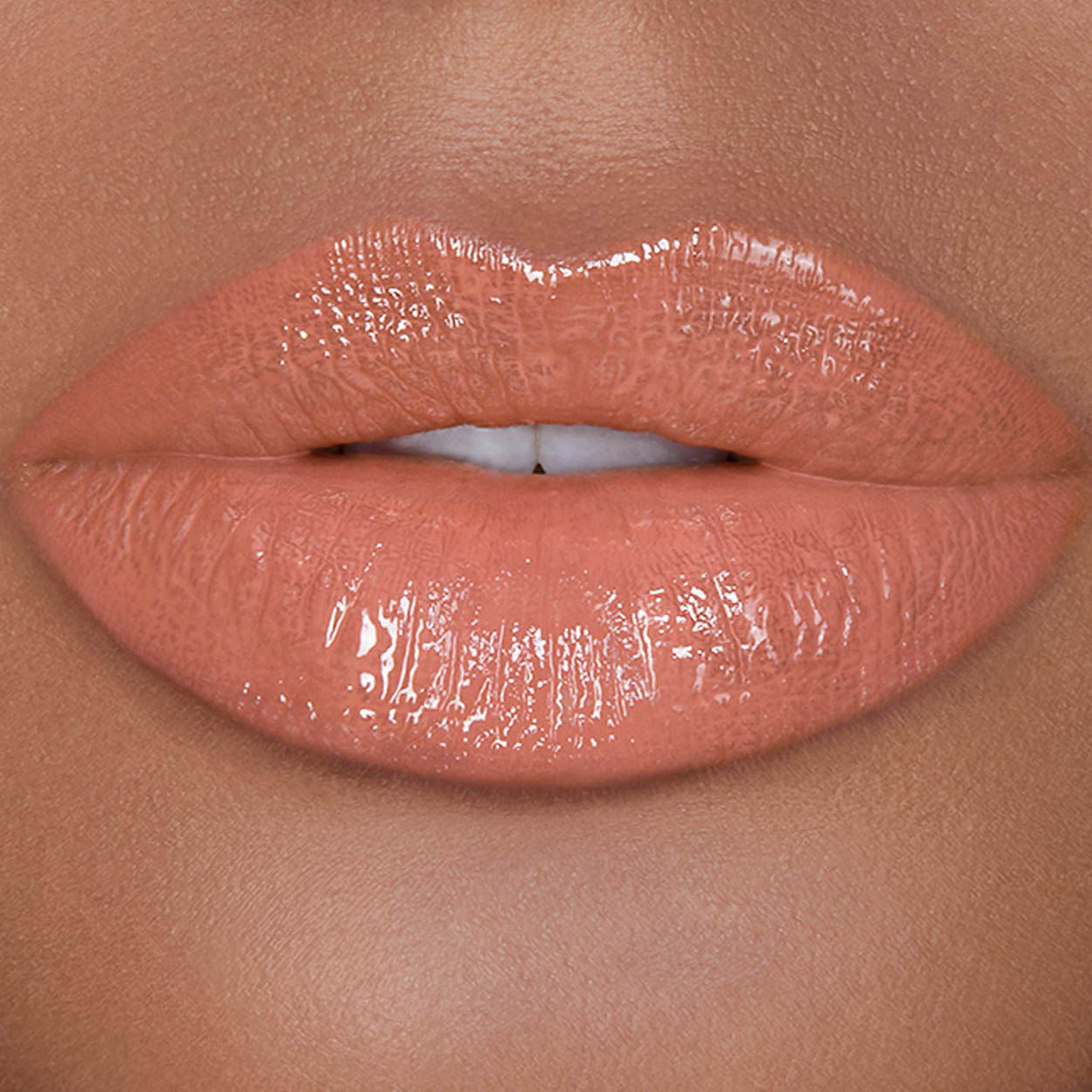 Unreal High Shine Volumizing Lip Gloss