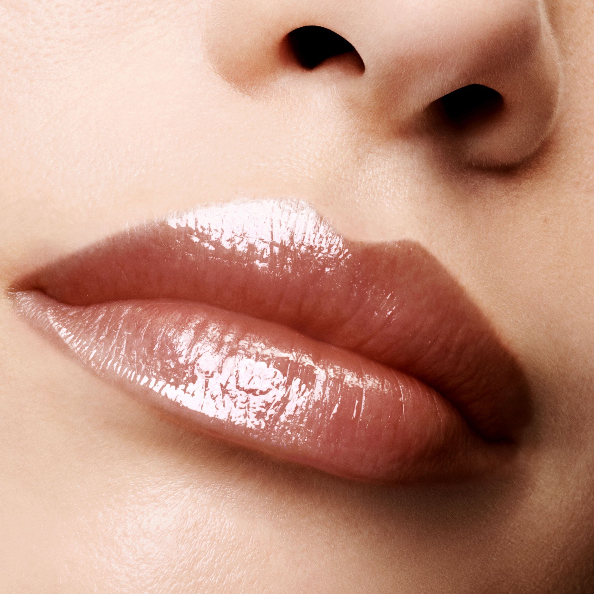 Gloss Luxe Lip with Hydrating Jojoba Oil