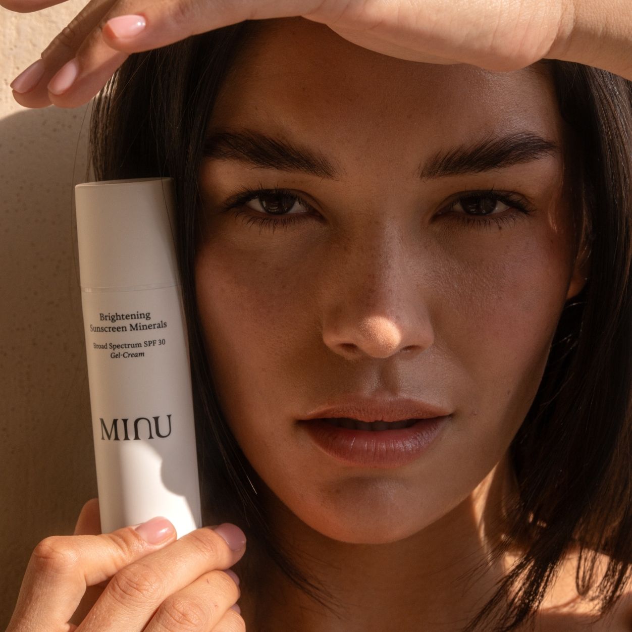 Brightening Sunscreen Minerals Broad Spectrum SPF 30 Gel-Cream