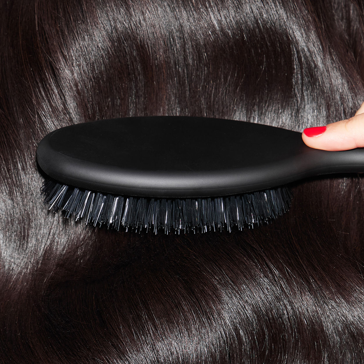 Oval Dressing Brush