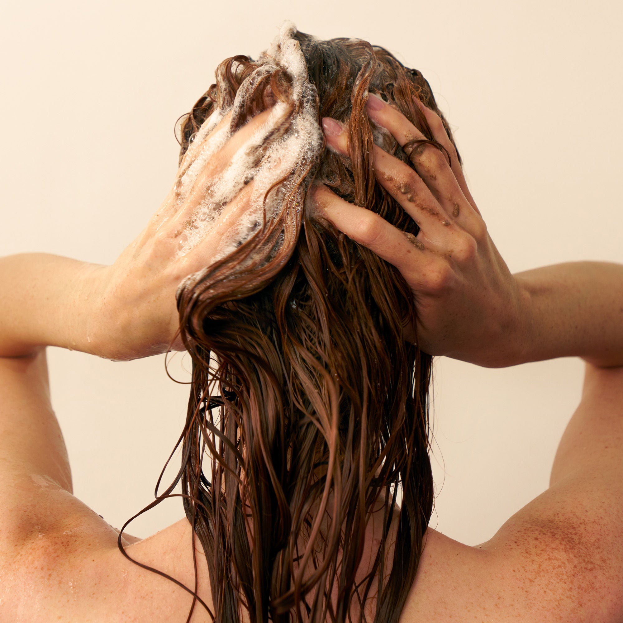 Cleansing Volumizing Paste With Rose Extracts