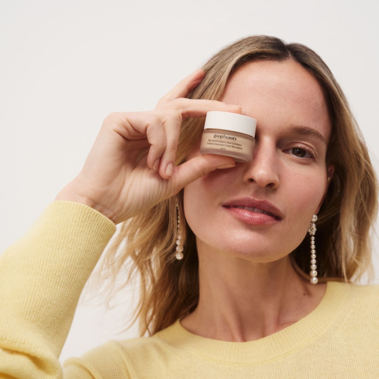 Microderm Instant Glow Exfoliator