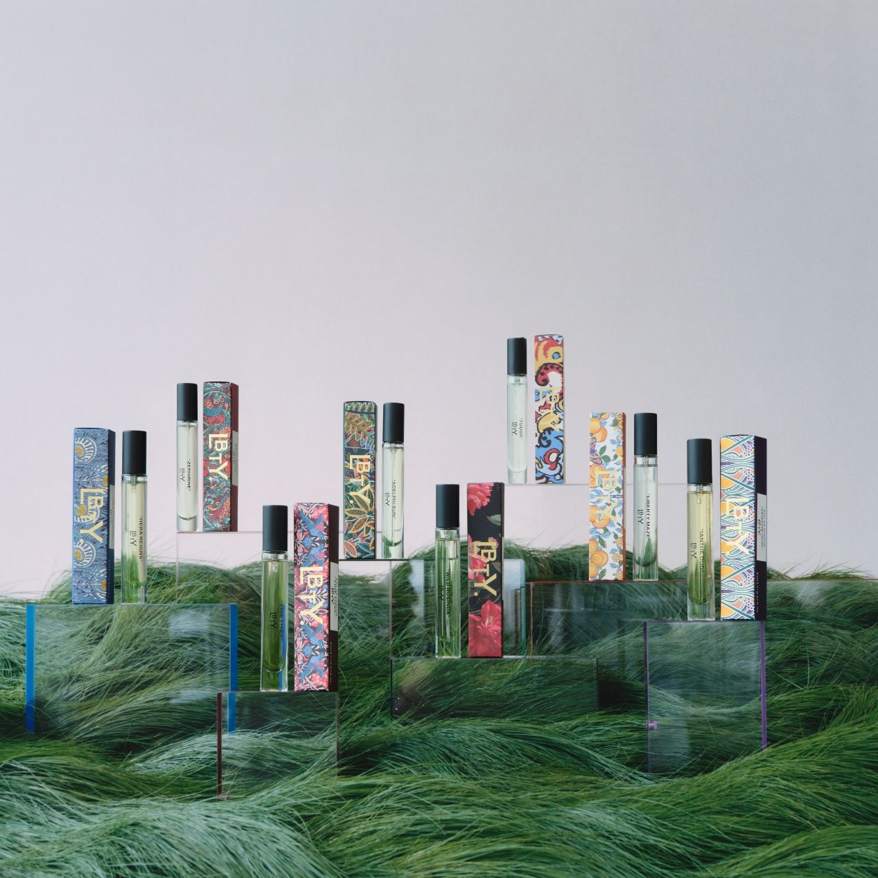 Hera Reigns Eau De Parfum