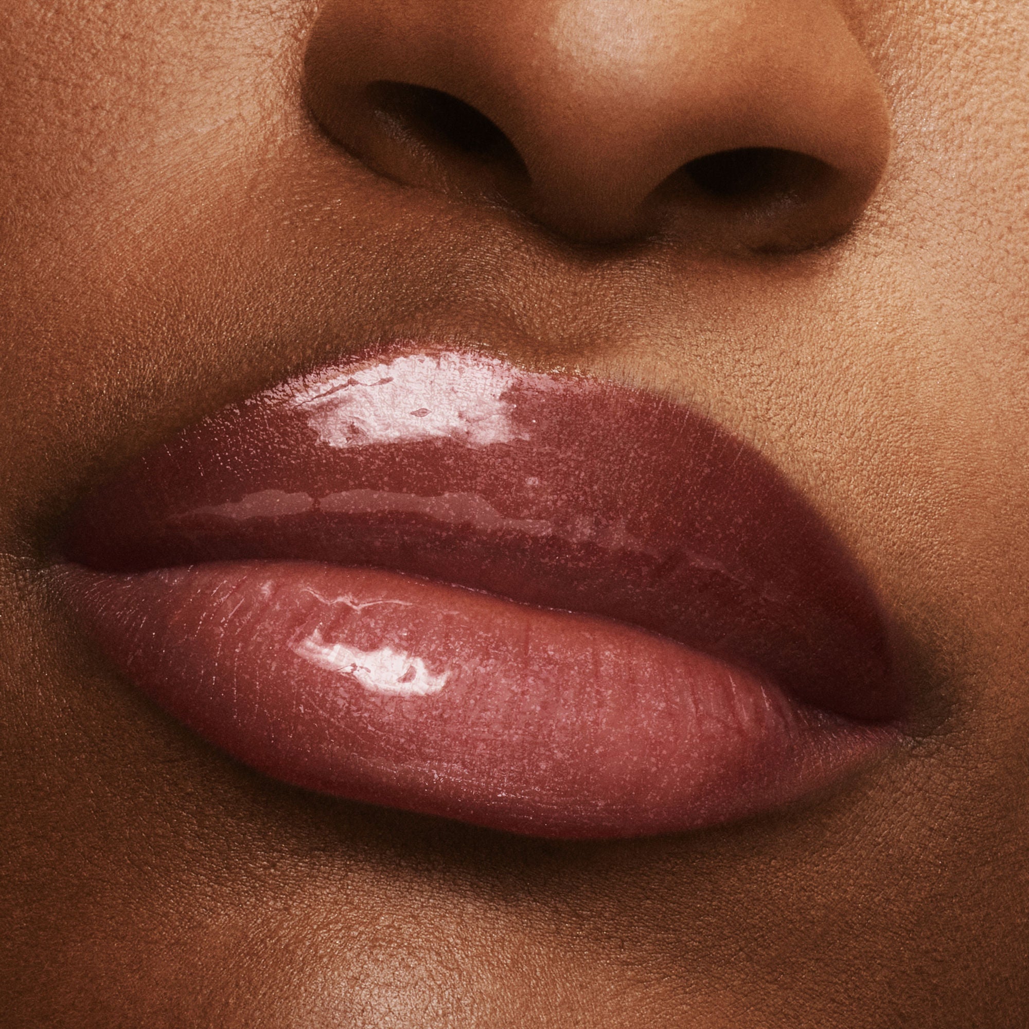 Gloss Luxe Lip with Hydrating Jojoba Oil