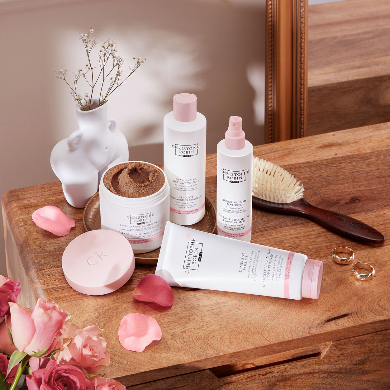 Delicate Volumising Shampoo with Rose Extracts