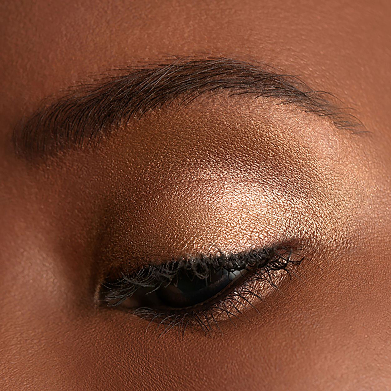 Luminescent Eye Shade